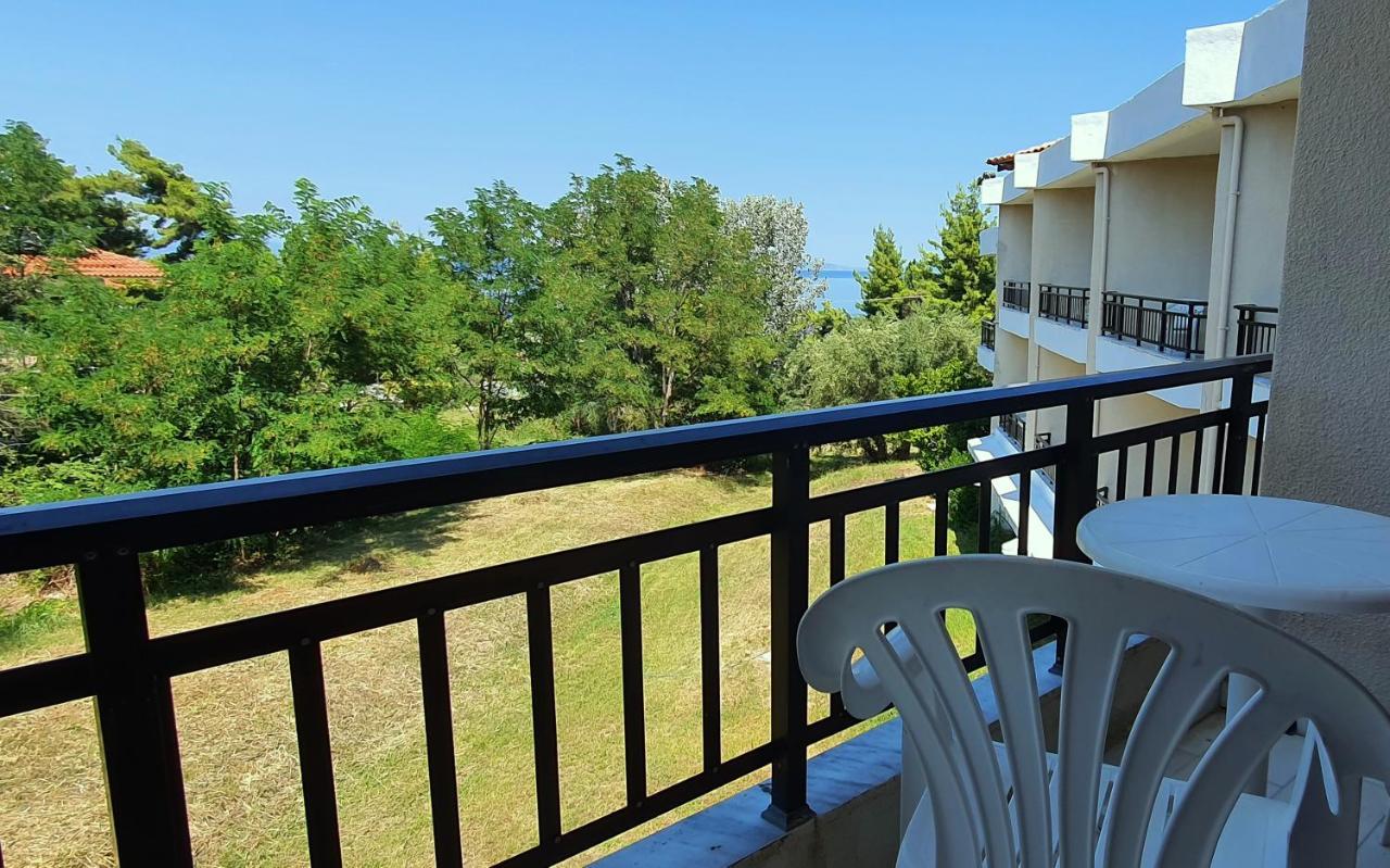 Hotel Pashos Kriopigi Exterior photo