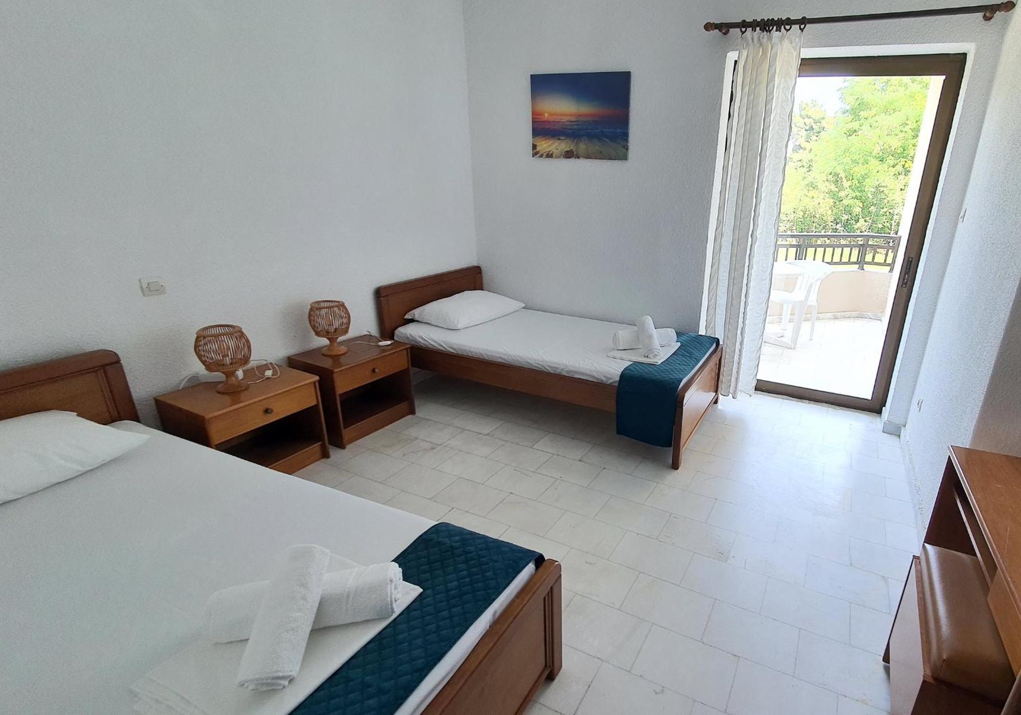 Hotel Pashos Kriopigi Exterior photo